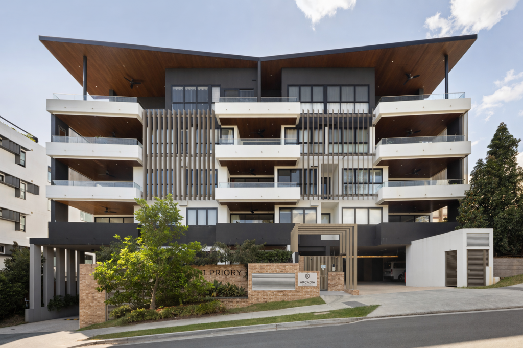 1/11 PRIORY ST, INDOOROOPILLY, QLD 4068