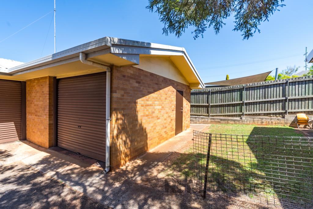 4/90 James St, South Toowoomba, QLD 4350