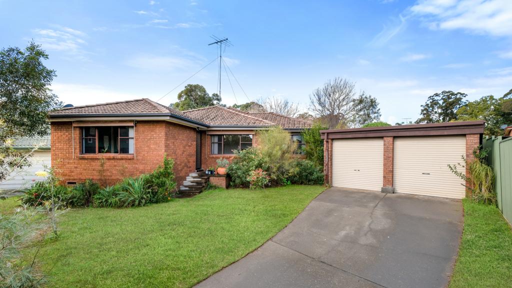 12 Wandoo Pl, Bradbury, NSW 2560