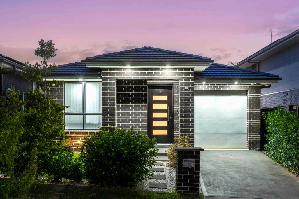 6 Sadlier St, Bradbury, NSW 2560