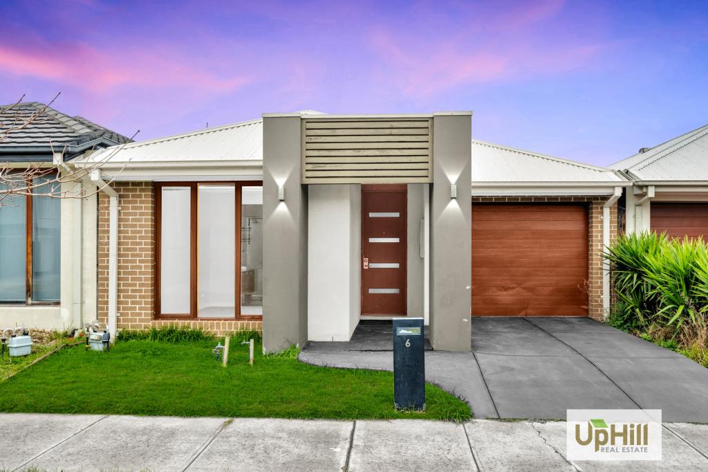 6 Rhynhurst St, Clyde North, VIC 3978