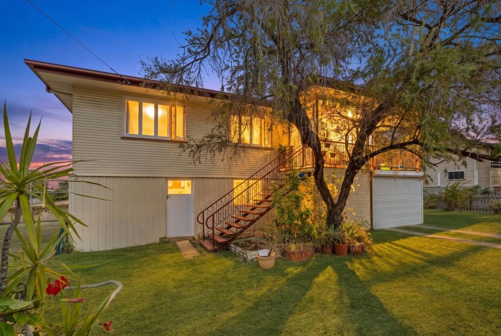 35 North St, The Range, QLD 4700