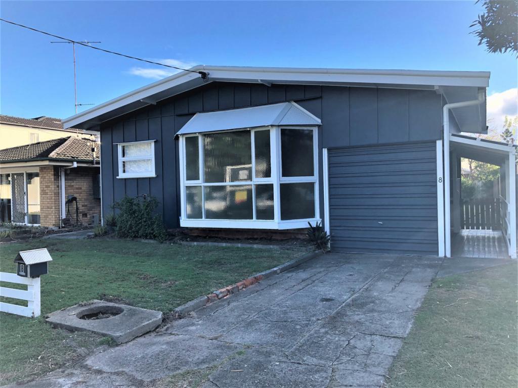 8 Sunshine Pde, Miami, QLD 4220