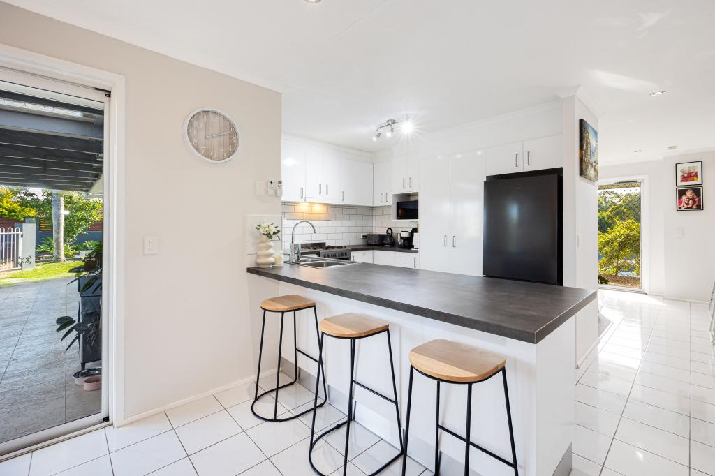 18 Mona Ct, Bli Bli, QLD 4560