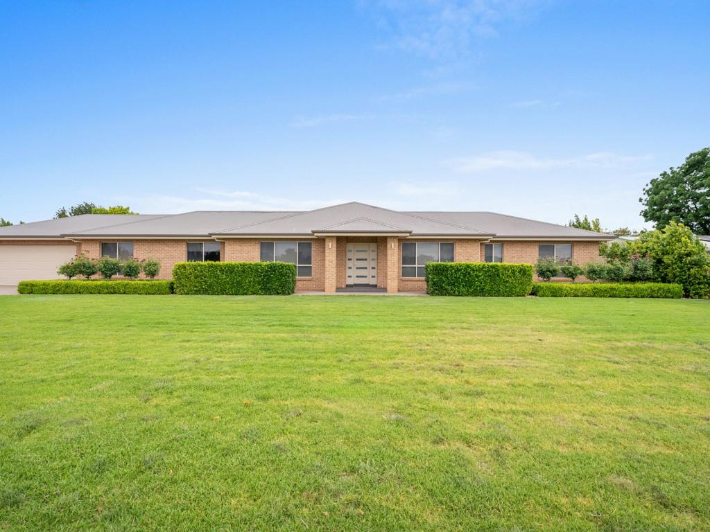 33-35 ROSE RD, GRIFFITH, NSW 2680