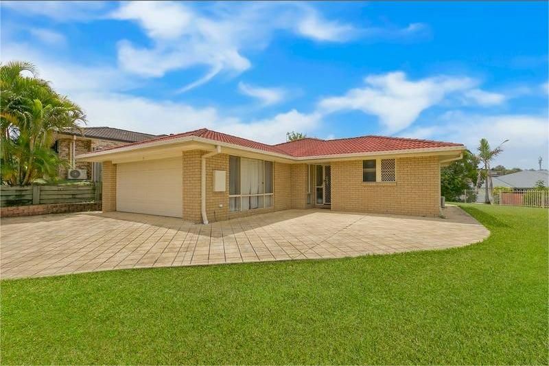 8 Sheffield Cct, Pacific Pines, QLD 4211