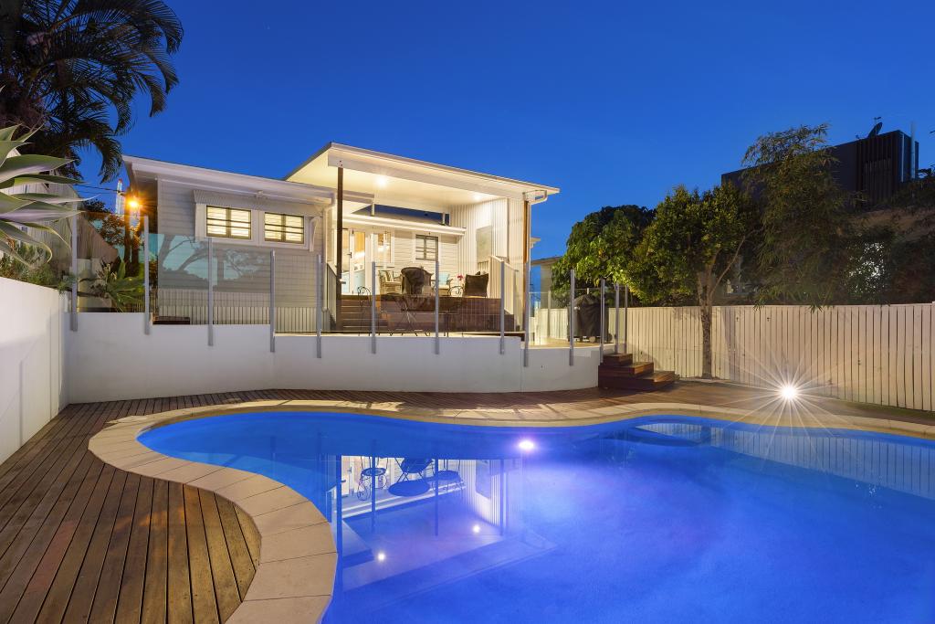 8 Brake St, Burleigh Heads, QLD 4220