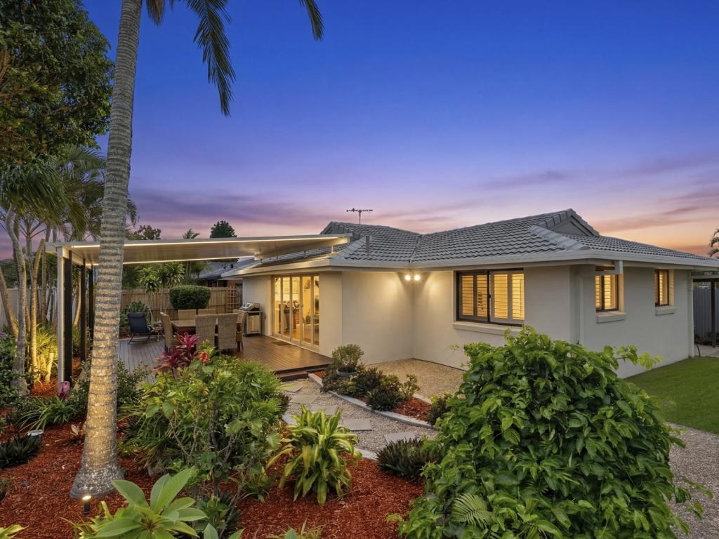 9 Frederick St, Banksia Beach, QLD 4507