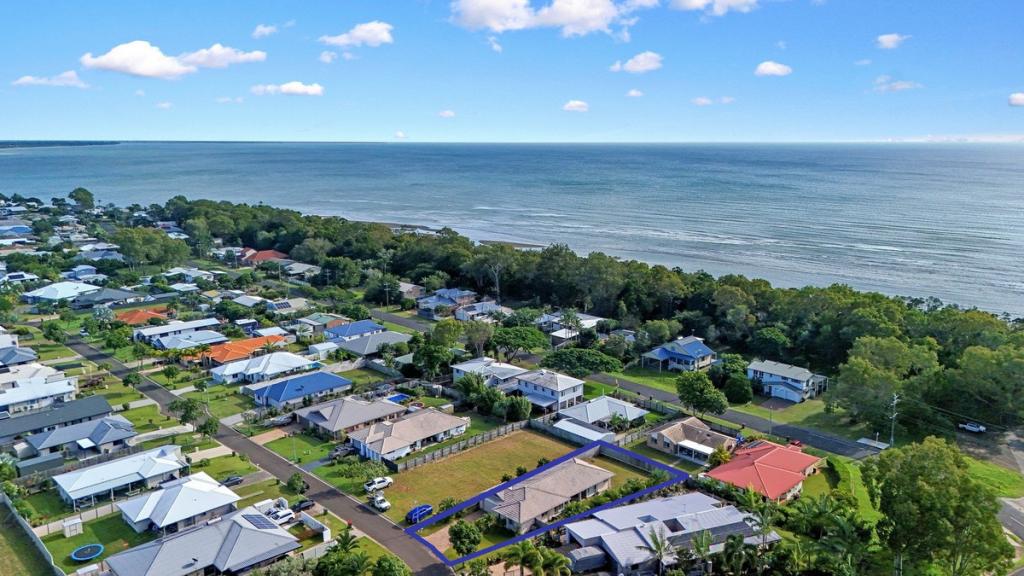 34 Seaway Pde, Toogoom, QLD 4655