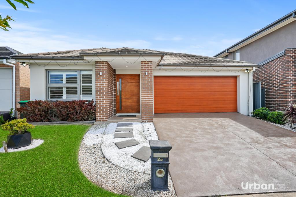 25 Stonecrop St, Denham Court, NSW 2565