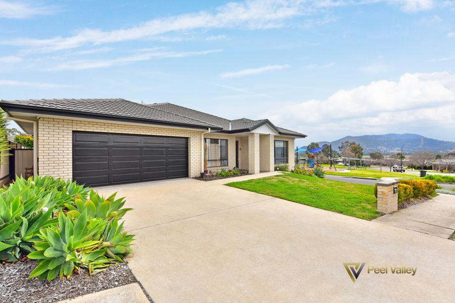 21 Falcon Drive Calala, Tamworth, NSW 2340