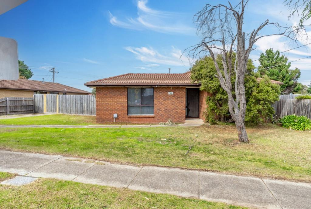 44 Nightingale Dr, Werribee, VIC 3030