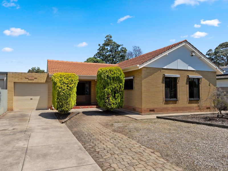 13 Thorne Cres, Mitchell Park, SA 5043