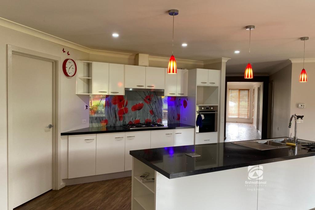 8 The Grange, Lucknow, VIC 3875