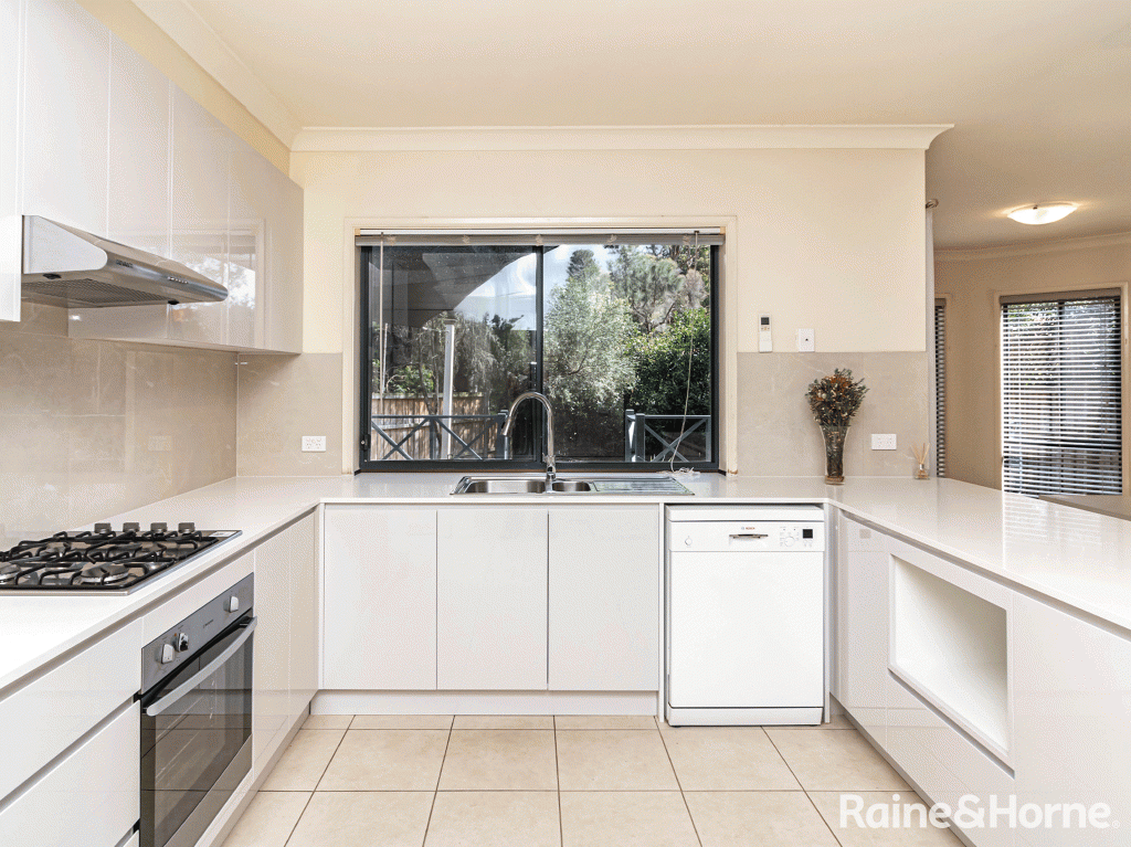 16 Cattai Creek Dr, Kellyville, NSW 2155