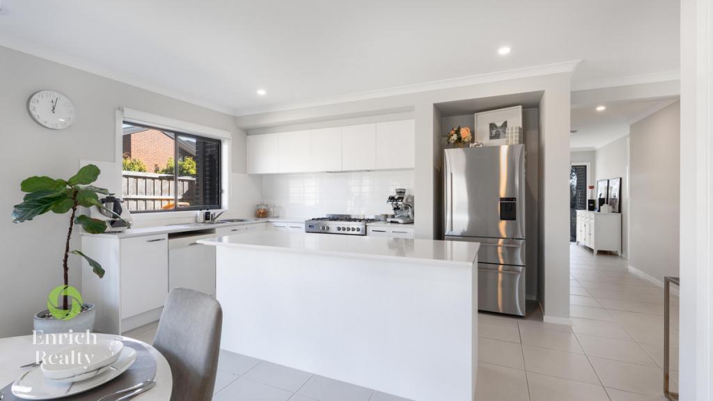 30 Grampians Dr, Moe, VIC 3825