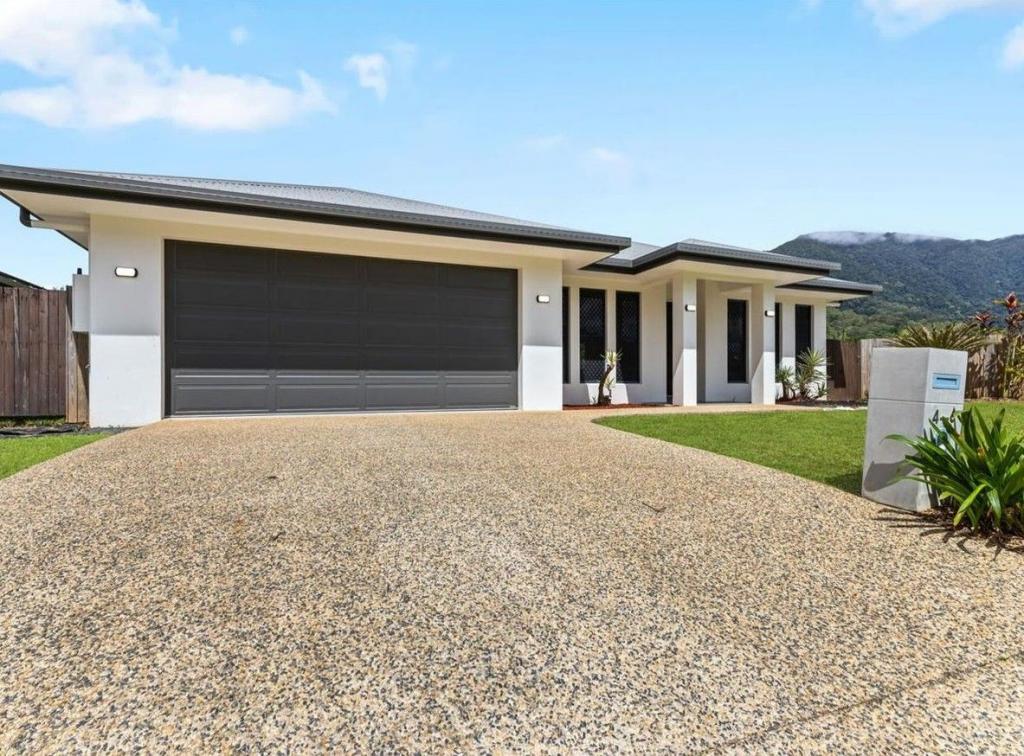 4-6 Willoughby Cl, Redlynch, QLD 4870