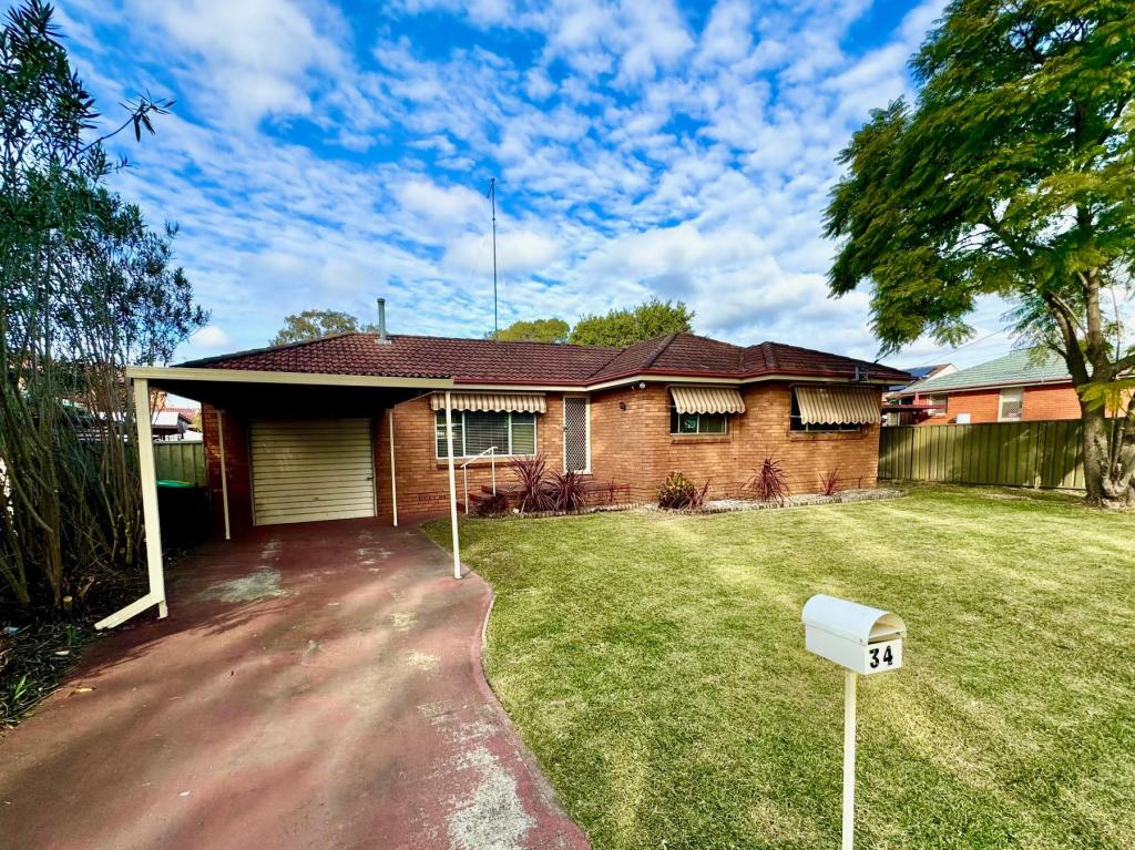 34 College St, Cambridge Park, NSW 2747