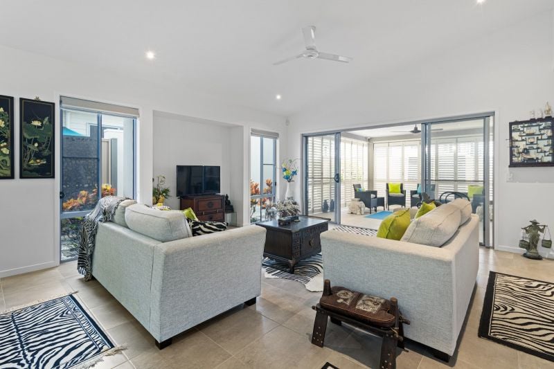 61/11 GRANT AVE, HOPE ISLAND, QLD 4212