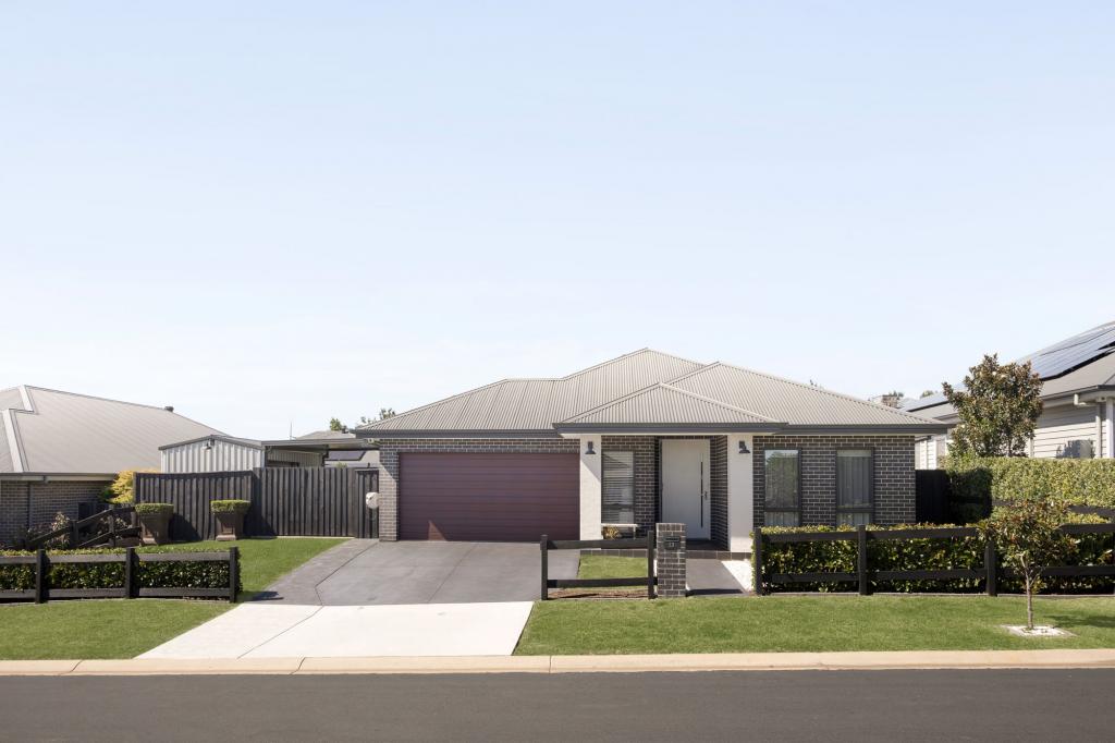 13 Balmoral Rise, Wilton, NSW 2571