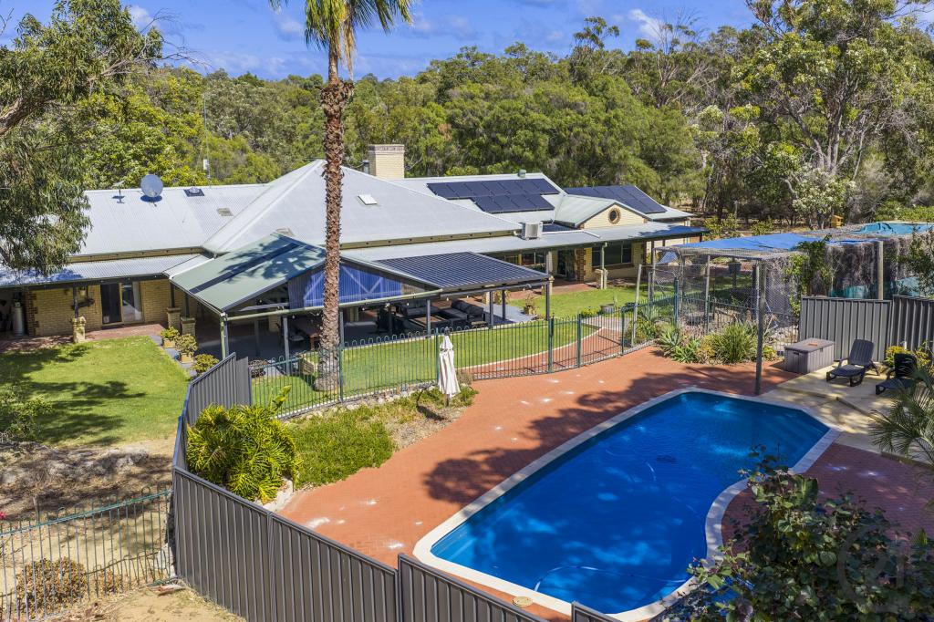 13 Raywood Rd, Bouvard, WA 6211