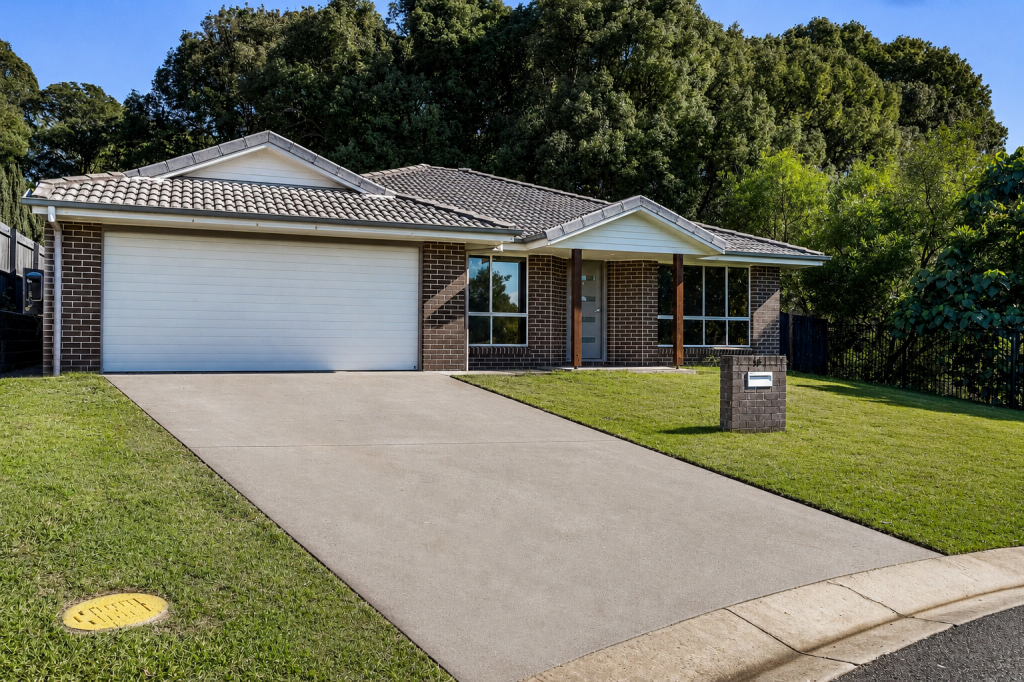19 Murrogun Pl, Wollongbar, NSW 2477