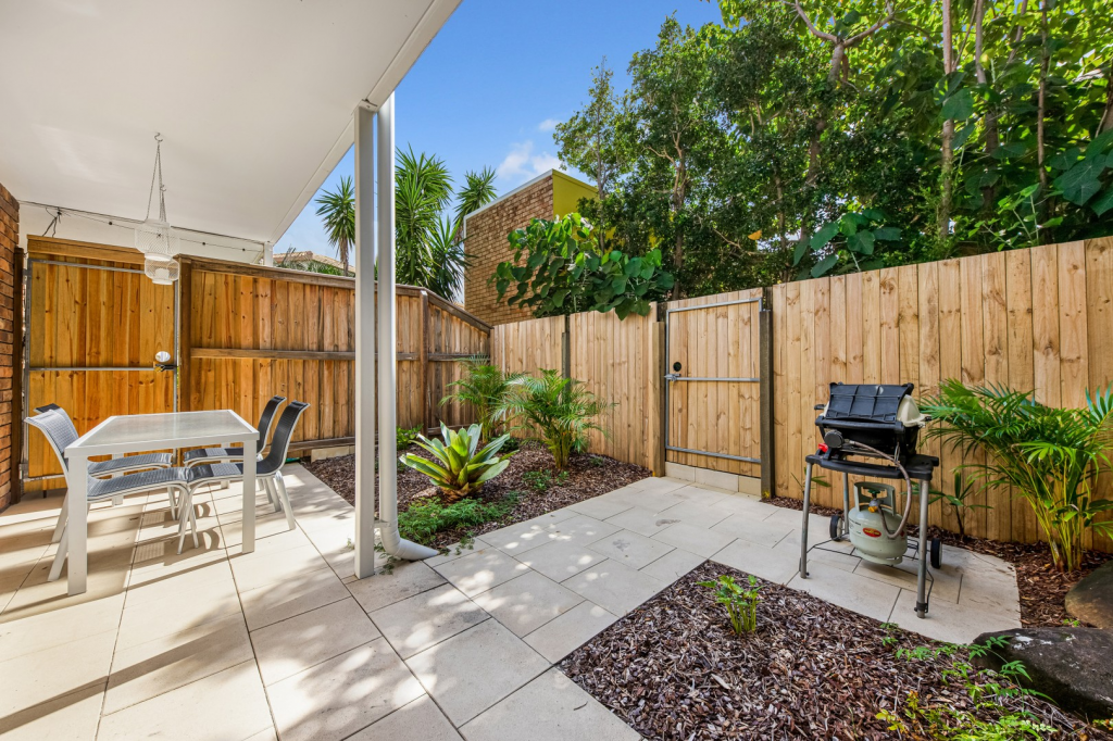 2/8 Wirraway St, Maroochydore, QLD 4558