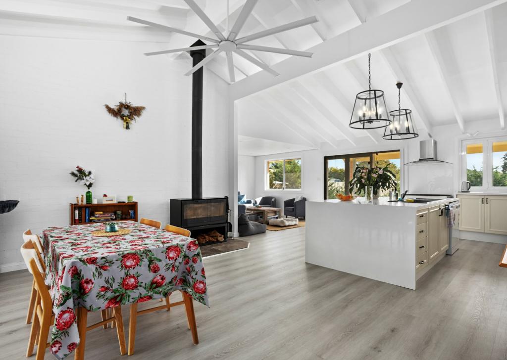 23 Farleigh St, Old Bar, NSW 2430