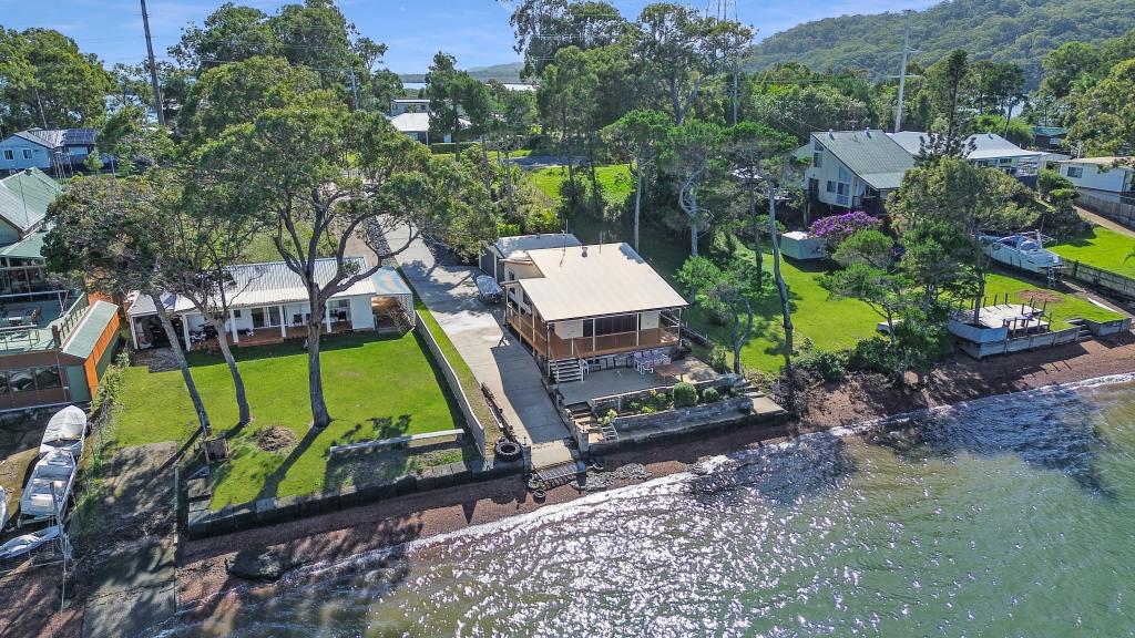176 CANAIPA POINT DR, RUSSELL ISLAND, QLD 4184