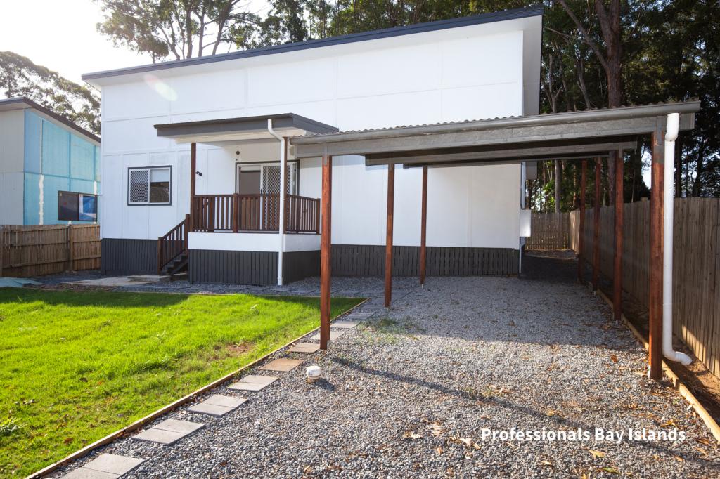 25 Dempsey St, Russell Island, QLD 4184