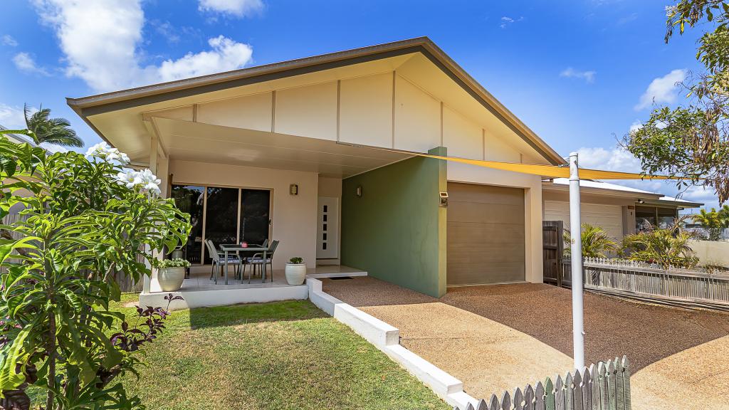 8a Shark Ct, Mount Louisa, QLD 4814