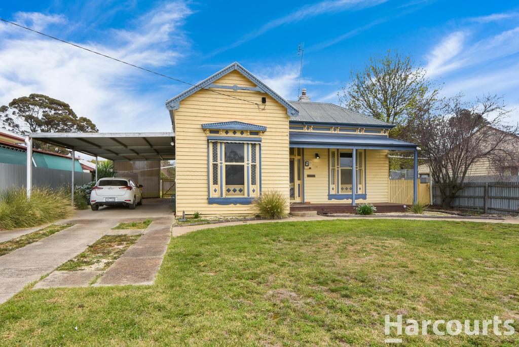 24 Molyneaux St, Warracknabeal, VIC 3393