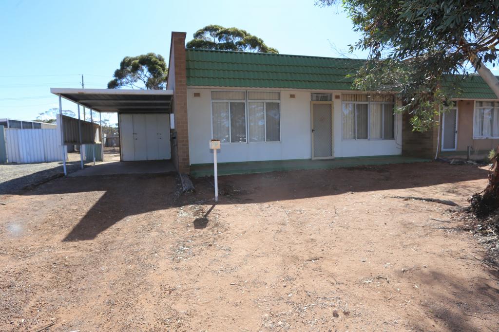 79a Bluebush Rd, Kambalda West, WA 6442