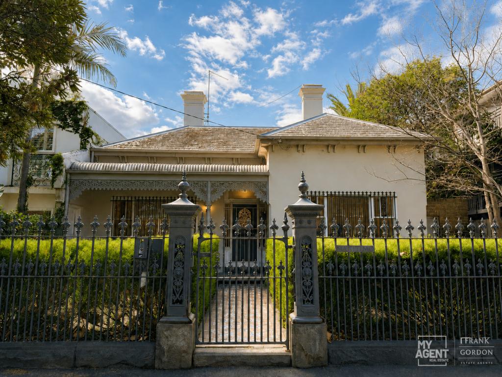 6 Park St, St Kilda West, VIC 3182