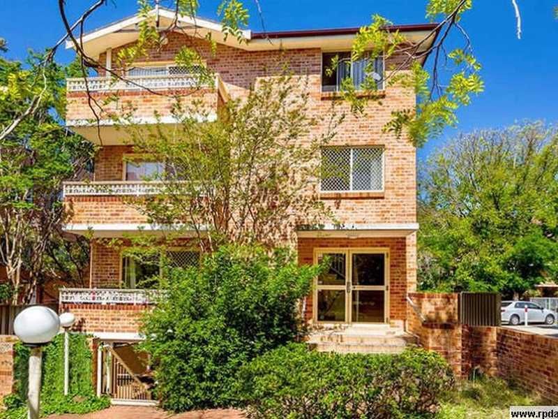 2/76 Albert Rd, Strathfield, NSW 2135
