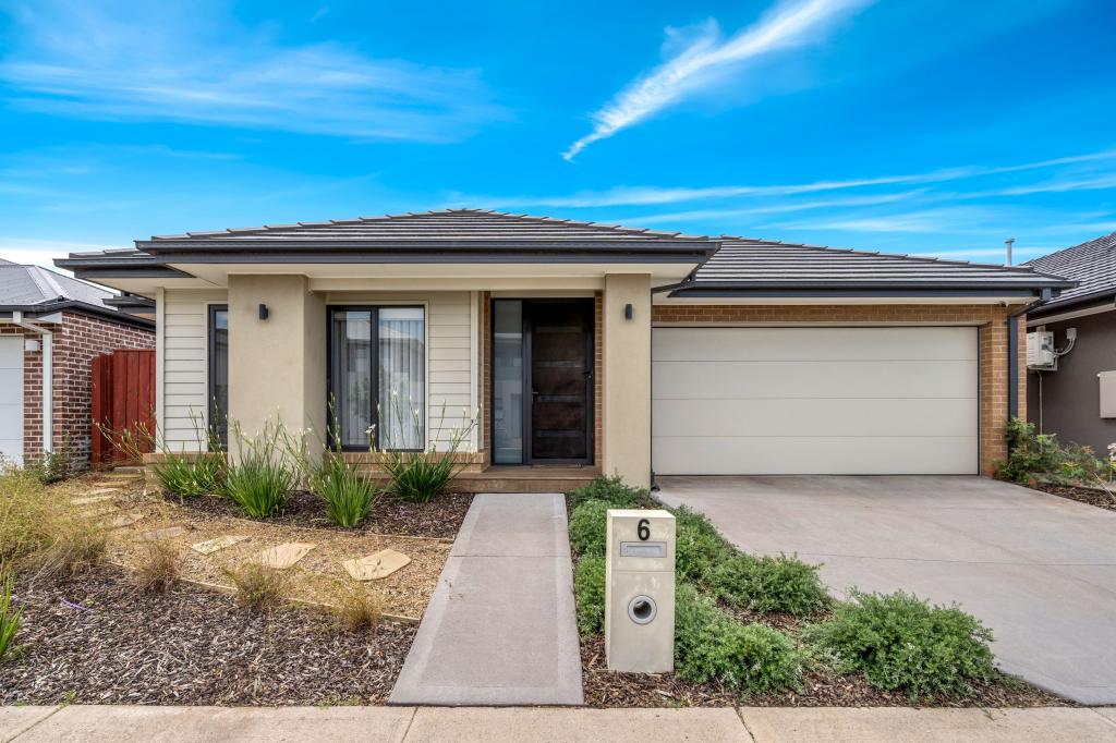 6 Compass Cres, Donnybrook, VIC 3064