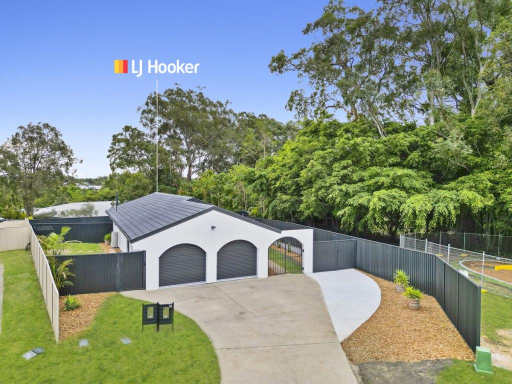 1 & 2/16 DAVEBILL CT, LABRADOR, QLD 4215