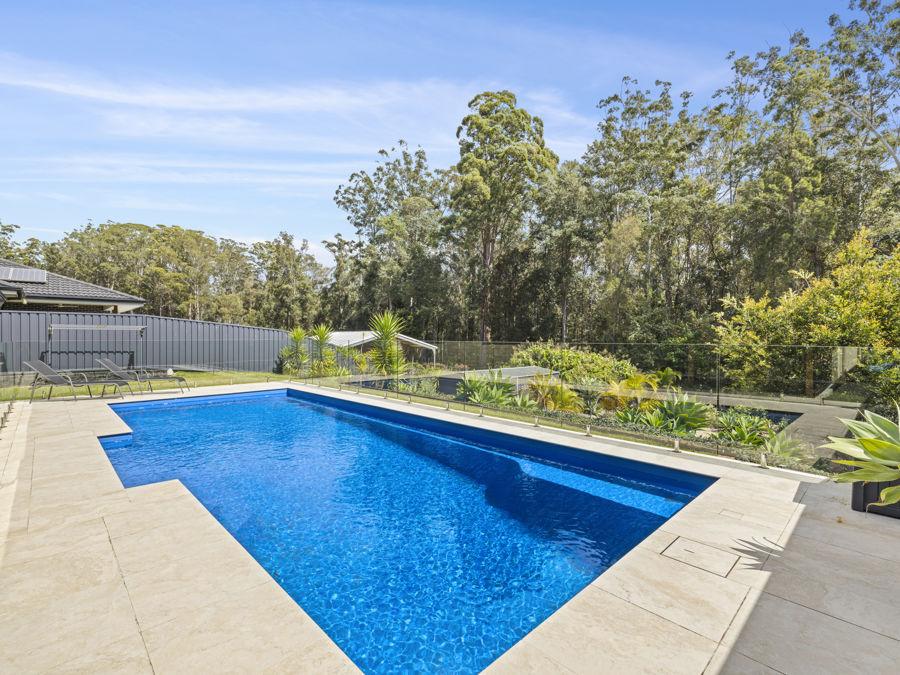 2 Forest View Cl, Bonville, NSW 2450