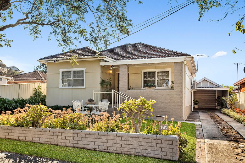 165 Banksia Rd, Greenacre, NSW 2190