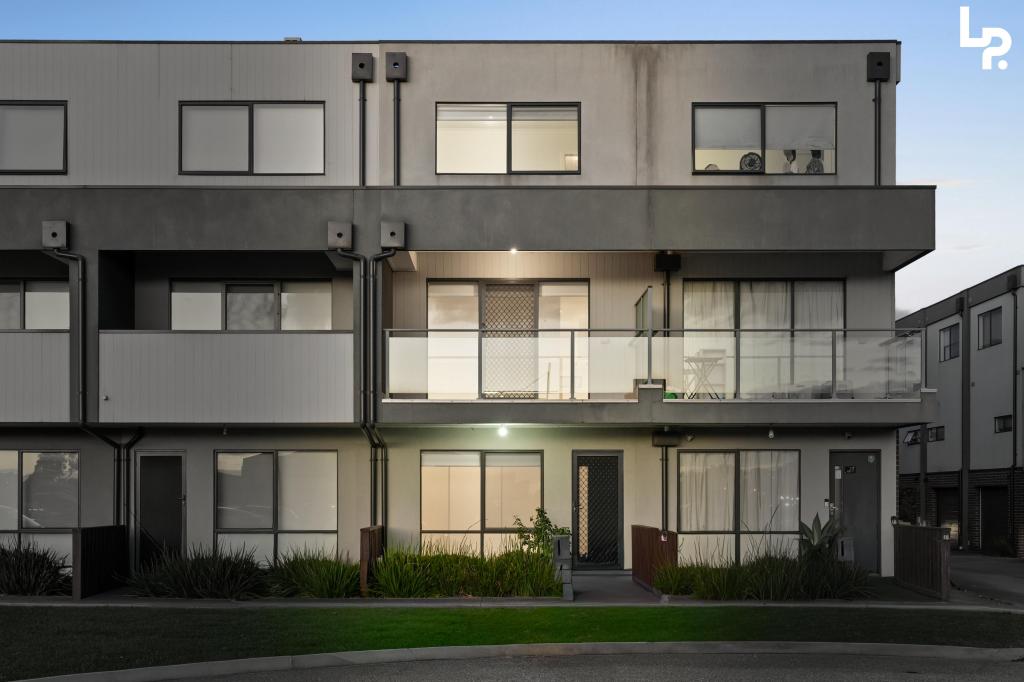 33 Bianca Ct, Pakenham, VIC 3810