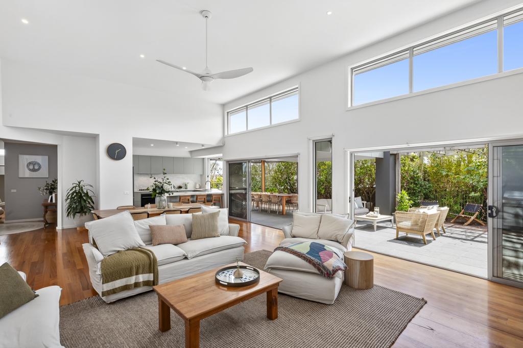 36 Grantham Dr, Highton, VIC 3216