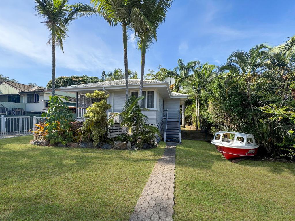 11 Carron St, West Gladstone, QLD 4680