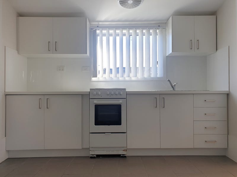 Flat 1/18 Railway St, Old Guildford, NSW 2161