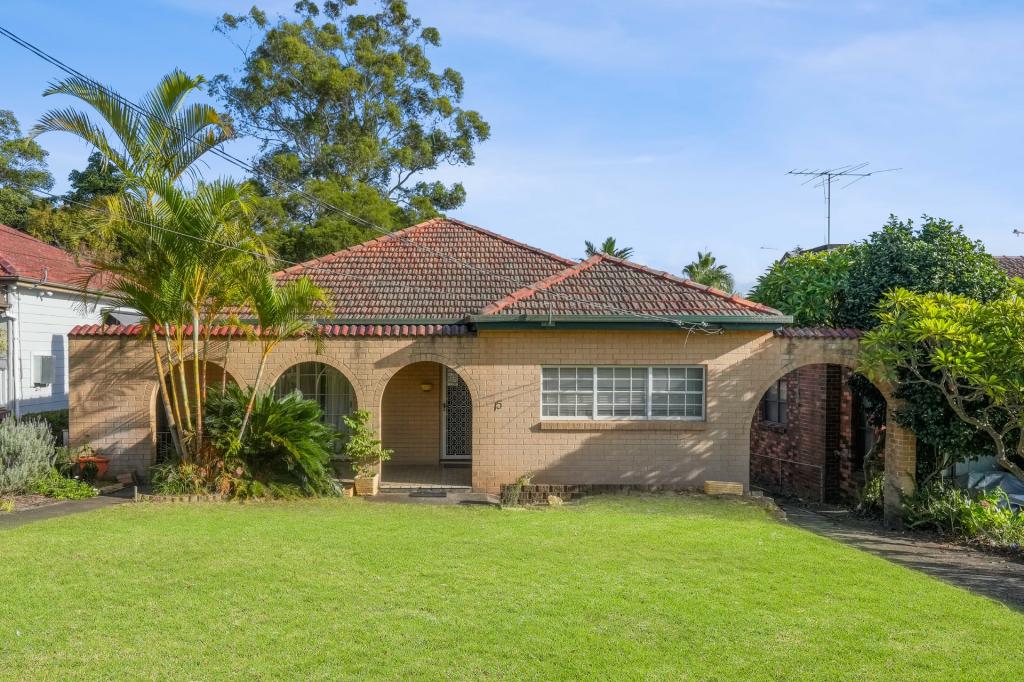15 Brabyn St, Denistone East, NSW 2112