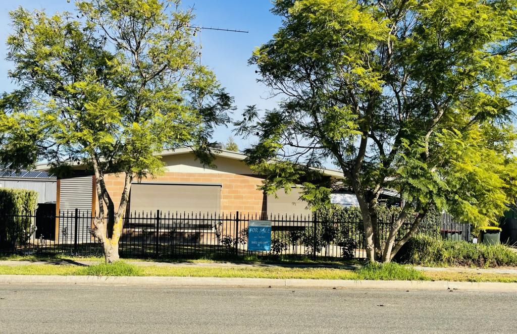 26 Railway Tce, Coonalpyn, SA 5265