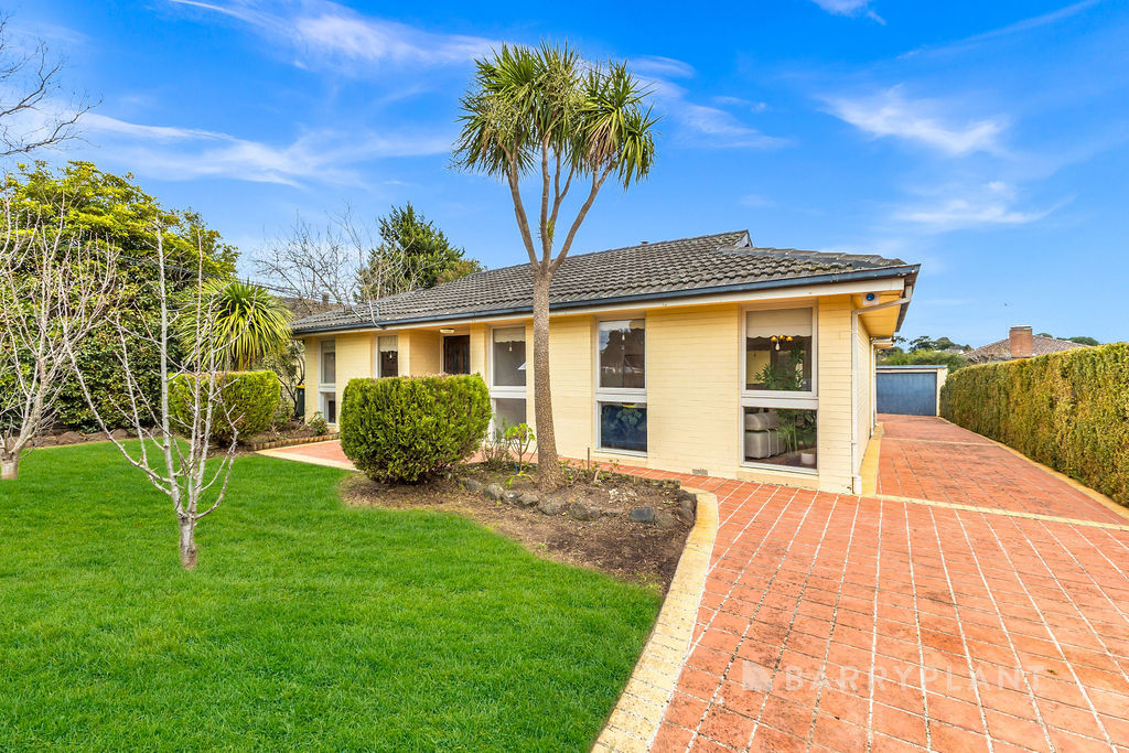 24 Ironbark Dr, Templestowe Lower, VIC 3107