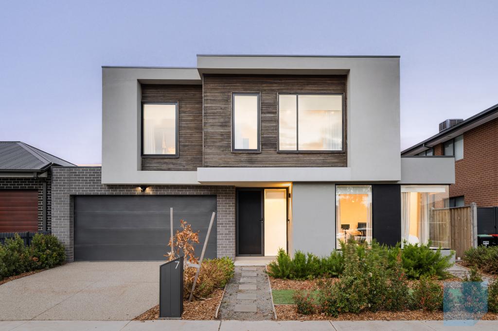 7 Abarth Gr, Burnside, VIC 3023