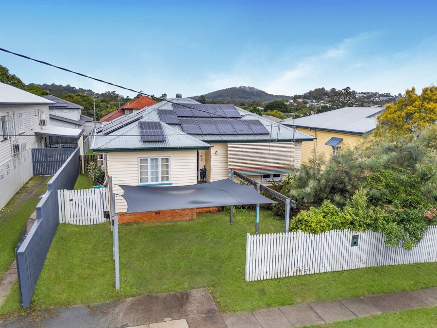 57 Holland Rd, Holland Park, QLD 4121
