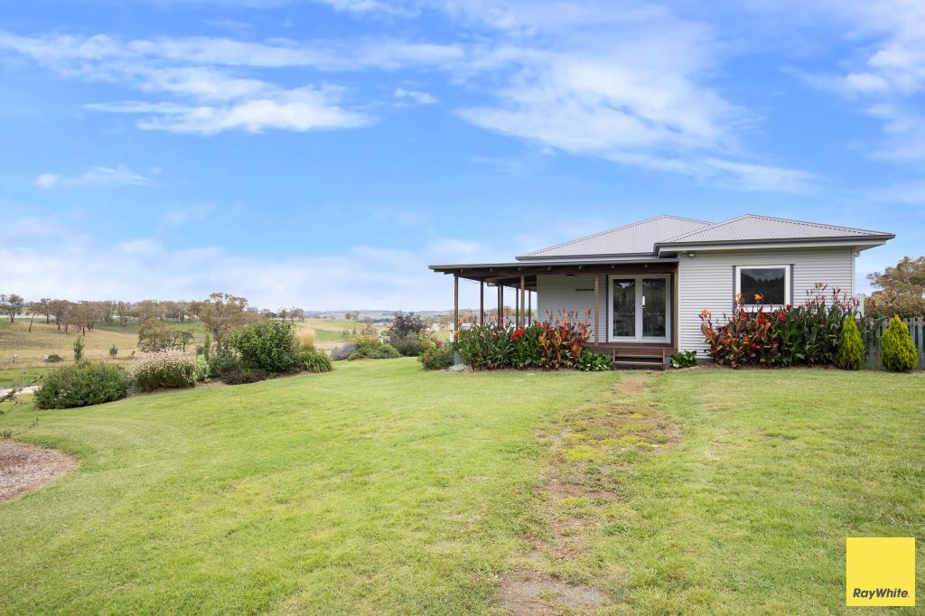 44 Elm St, Guyra, NSW 2365