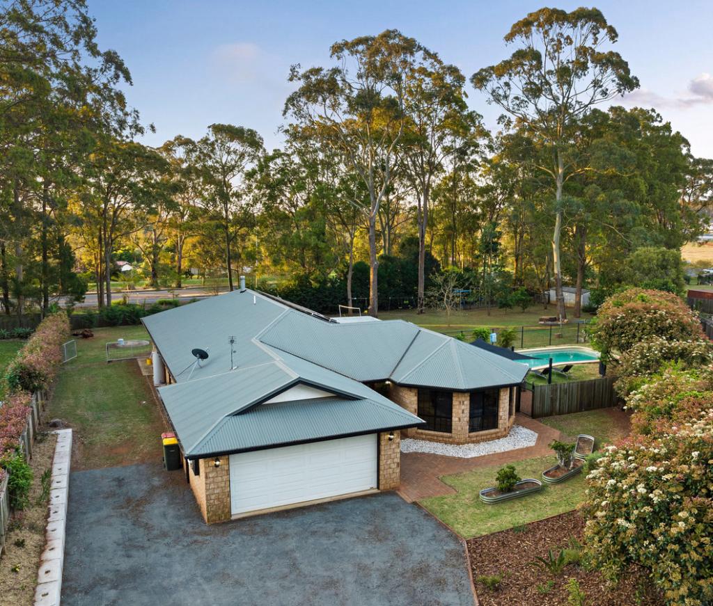 2 Wattle Cl, Highfields, QLD 4352